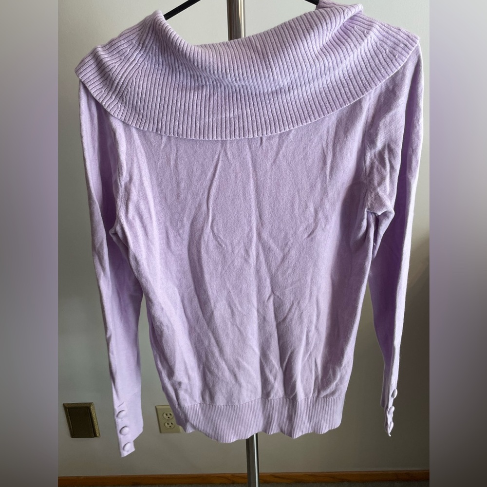 Light Purple scoop neck Banana Republic Sweater size Medium